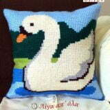 Σταμπωτό μαξιλαράκι κιτ σε χοντρό καμβά 35x35 - Κύκνος 01.124 Gobelin